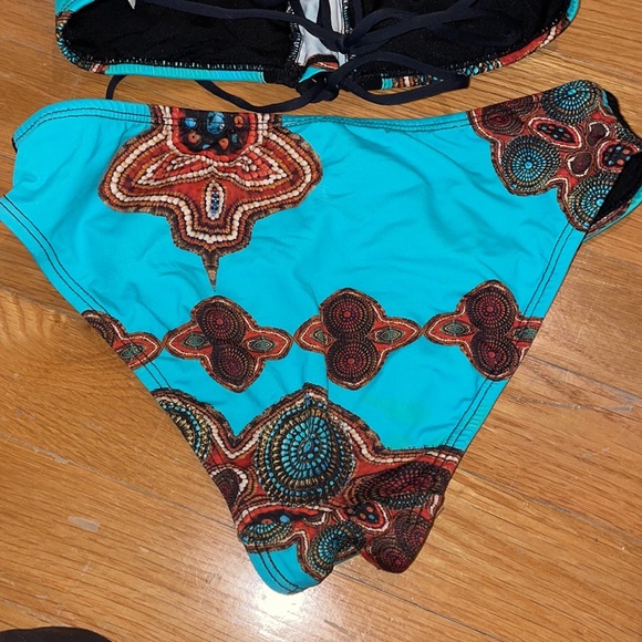 AguaClara 2 piece bikini size 16 - Picture 5 of 8